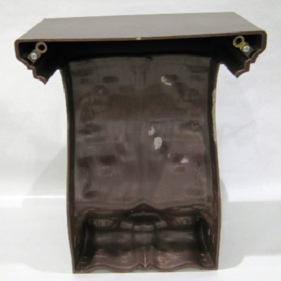 Corbel Wall Shelf #1 - Dark Tan and Gold - Plastic - Home Interiors Inc - Picture 2 of 12